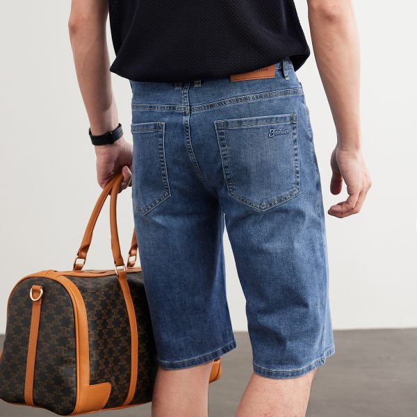 D501